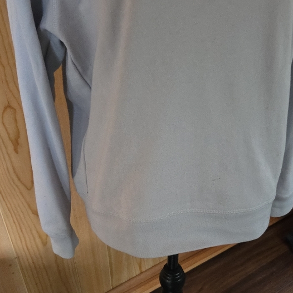 Levi's Sky Blue Logo Sweatshirt - Picture 12 of 14